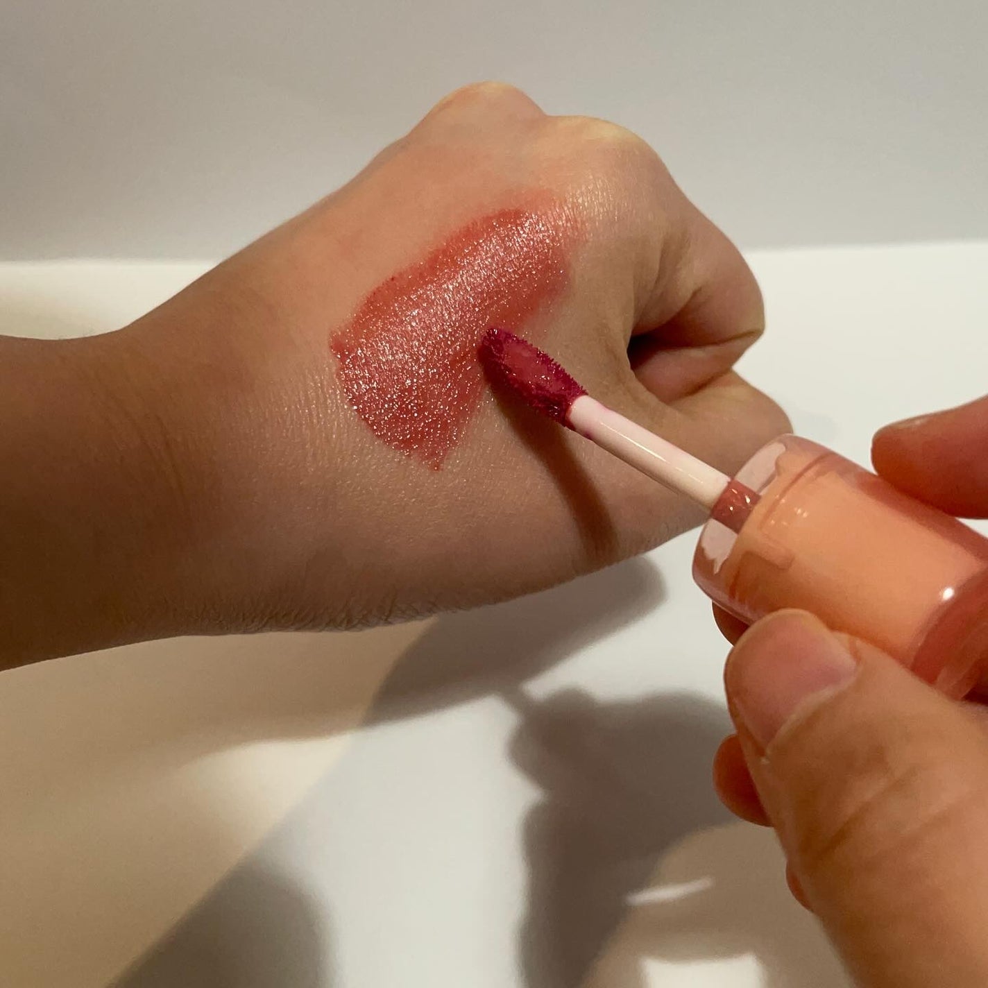 コスメヲタクぴのこ👒 on LIPS 「Lakaジェリーイングヌードグロス302Grapering¥1..」(4枚目)