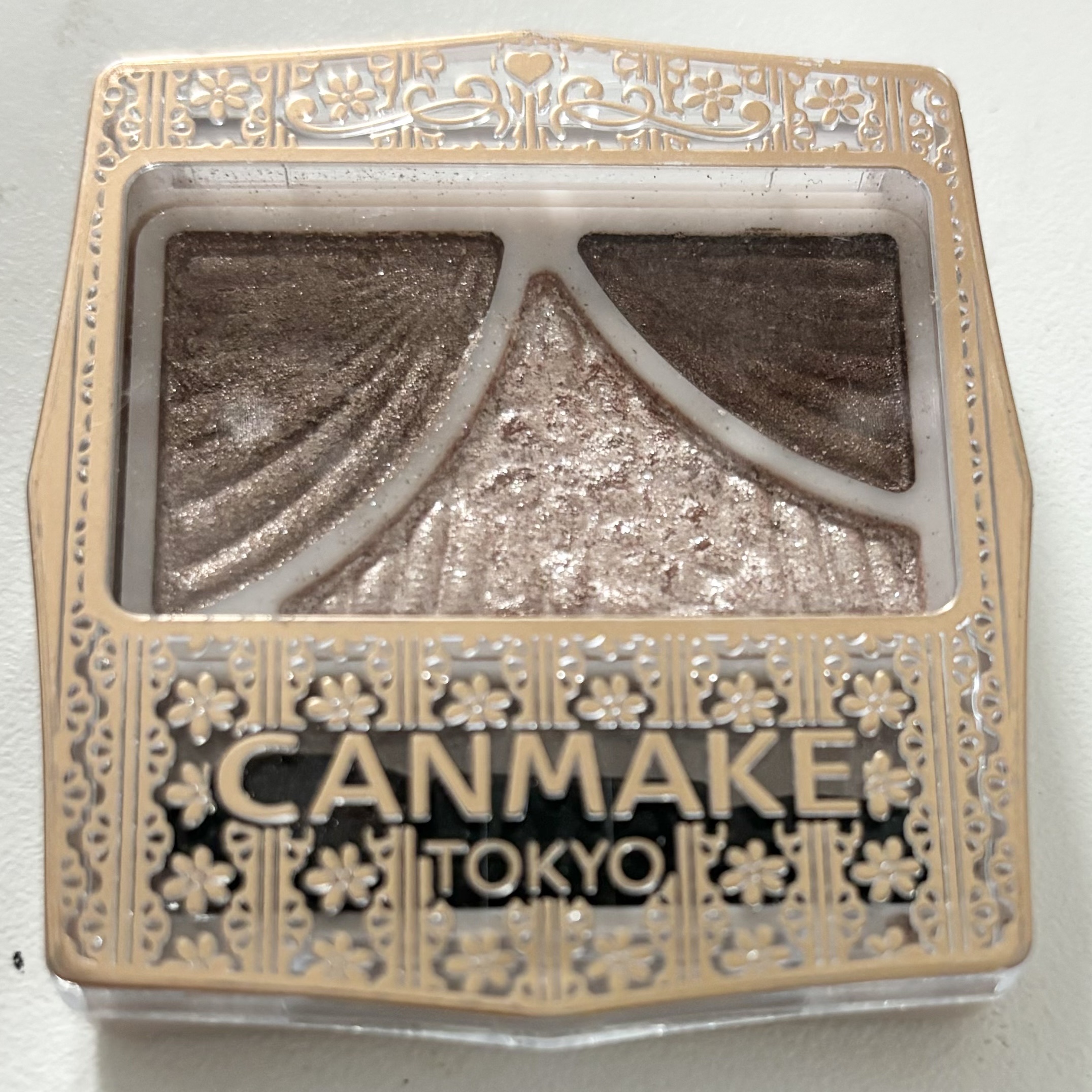 ジューシーピュアアイズ/キャンメイク/アイシャドウパレットを使ったクチコミ（1枚目）