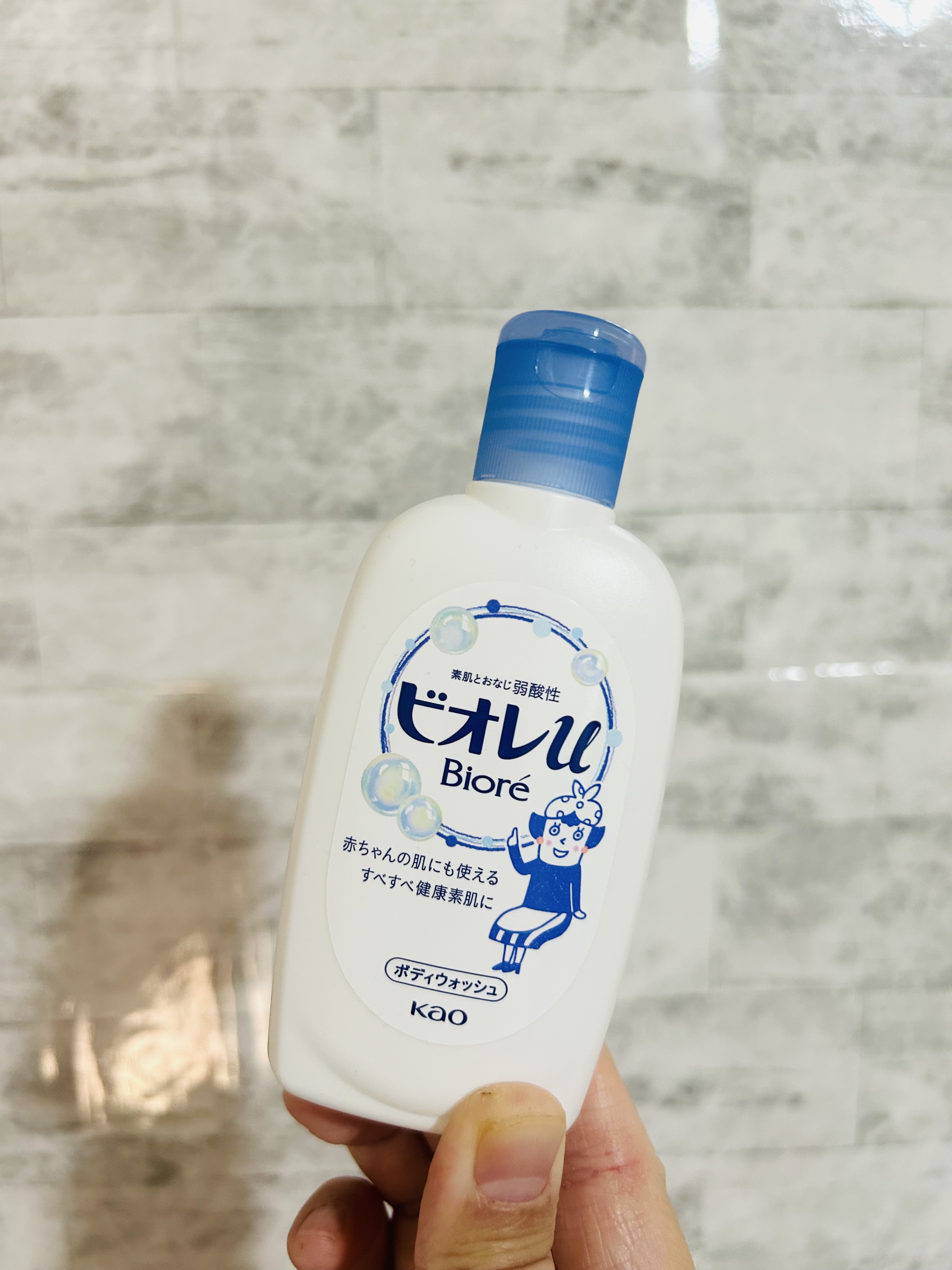 ビオレu フレッシュフローラルの香り 微香性のクチコミ「ビオレu　フレッシュフローラルの香り 微香性　90ml 税込150円前後で購入しました☺️

.....」（3枚目）