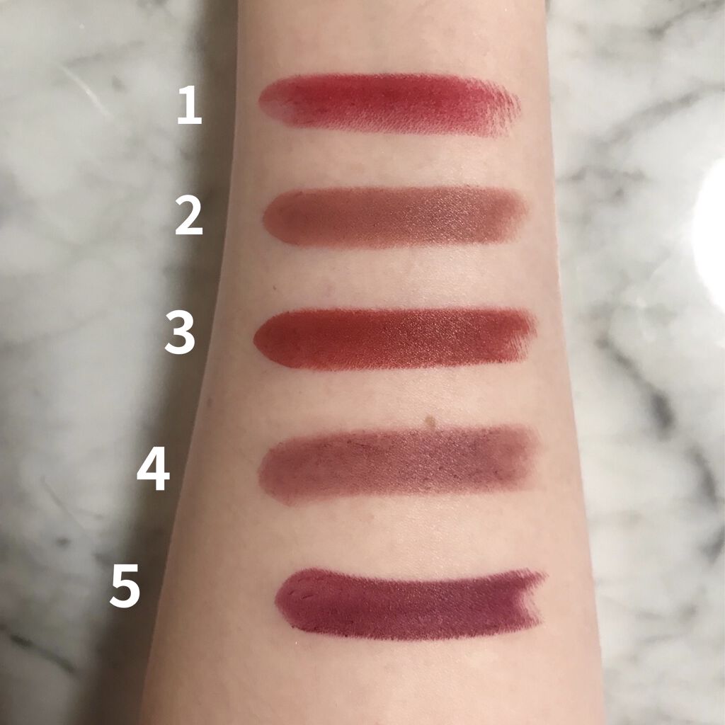 パウダーキス リップスティック カインダ ソアー タ/M・A・C/口紅を使ったクチコミ（2枚目）