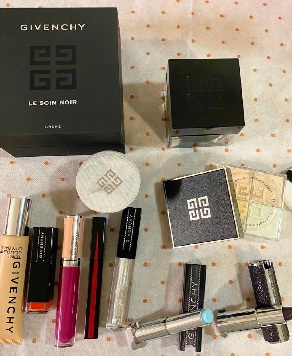 プリズム・リーブル/GIVENCHY/ルースパウダーを使ったクチコミ(2枚目)