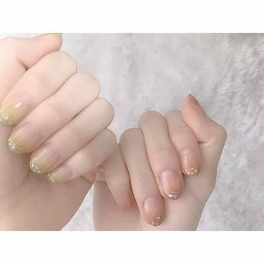 *ﾟネイル*ﾟ

ベースがウィークリーのものなので
またまたネイル変えました💅🏻

今回はカラーはアシメにして
グラデーションネイルです✨

左手ははやりのピスタチオカラー🍏
右手は濃いめのブラウンです