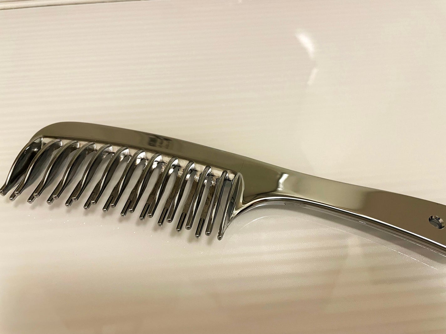 フラットヘア デタングルコーム/SHOBIDO/ヘアコームを使ったクチコミ(1枚目)