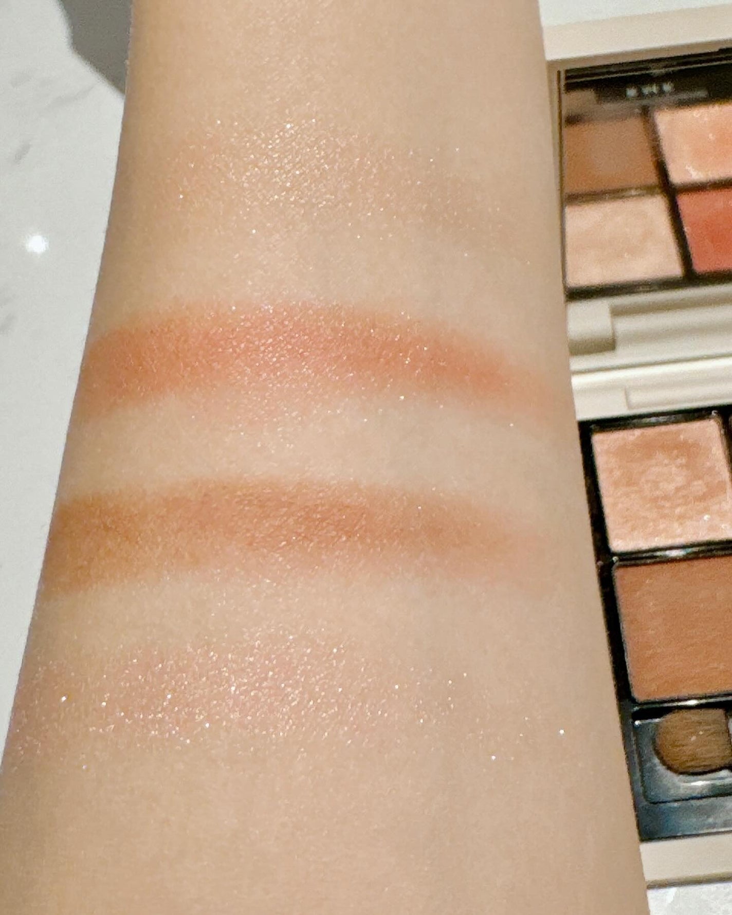 miki@フォロバ100% on LIPS 「💄♡RMKシンクロマティックアイシャドウパレット05ディラ..」(3枚目)