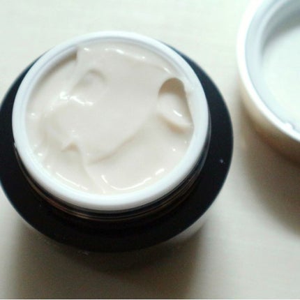 ベラ アルティメットエージ ネッククリーム/VELLA/フェイスクリームを使ったクチコミ(2枚目)