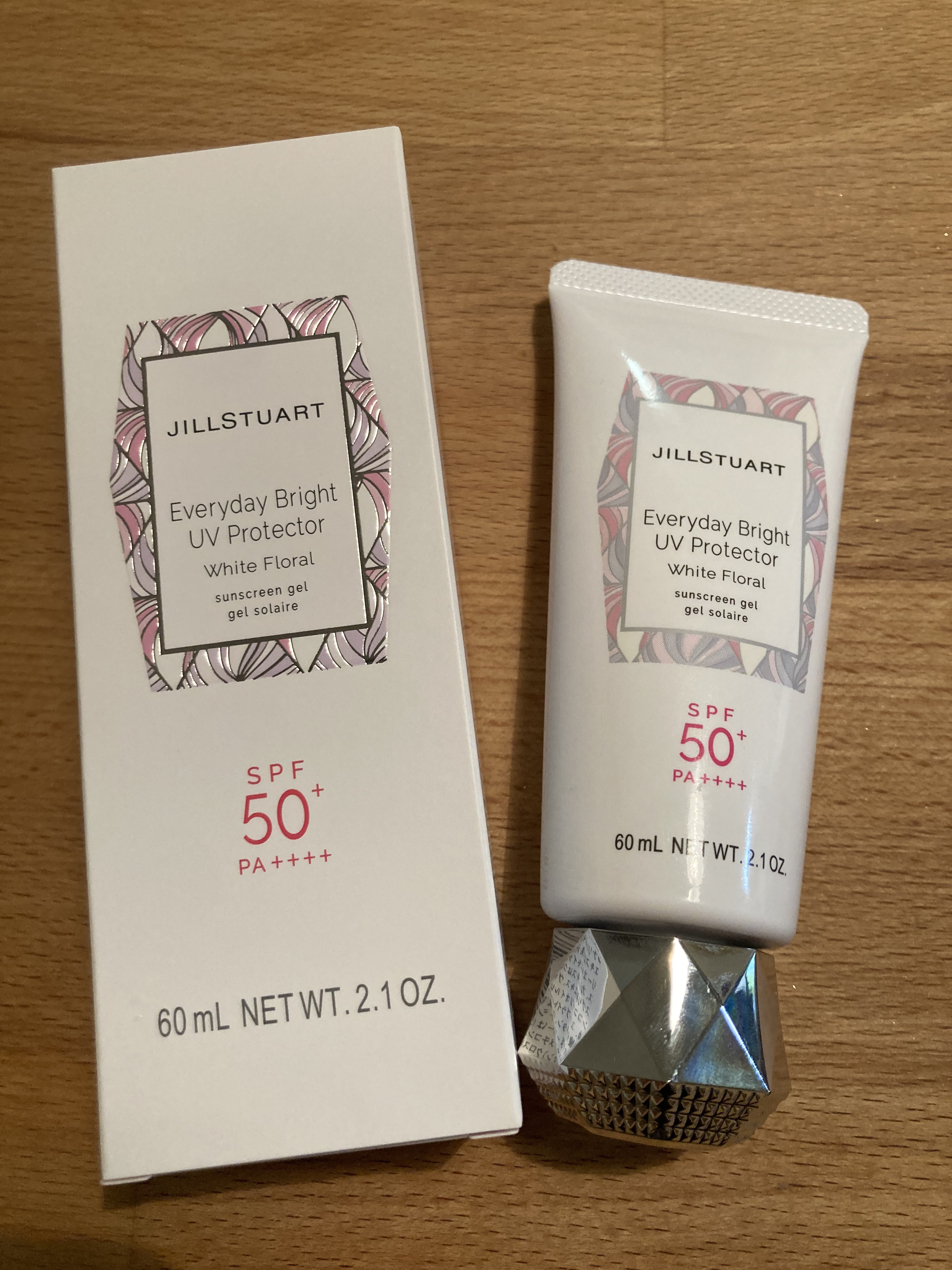 エブリデイブライト UVプロテクター ホワイトフローラル/JILL STUART/日焼け止めジェルを使ったクチコミ（1枚目）