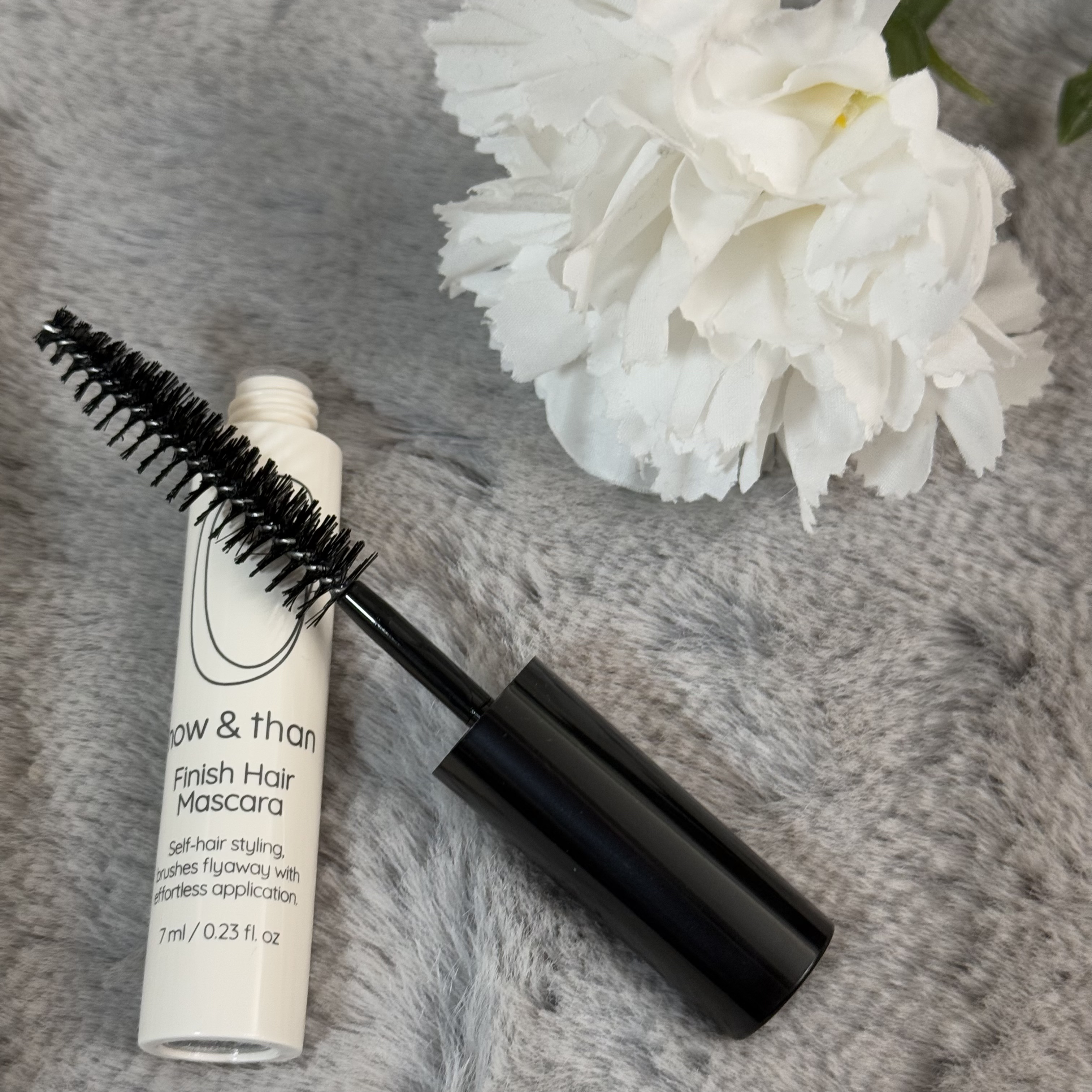 フィニッシュヘアマスカラ/now & than（ナウアンドダン）/その他スタイリングを使ったクチコミ（2枚目）