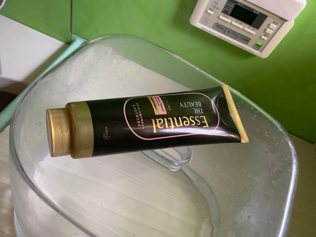 THE BEAUTY 髪のキメ美容プレミアムトリートメント<モイストリペアプレミアム>/エッセンシャル/洗い流すヘアトリートメントを使ったクチコミ(4枚目)