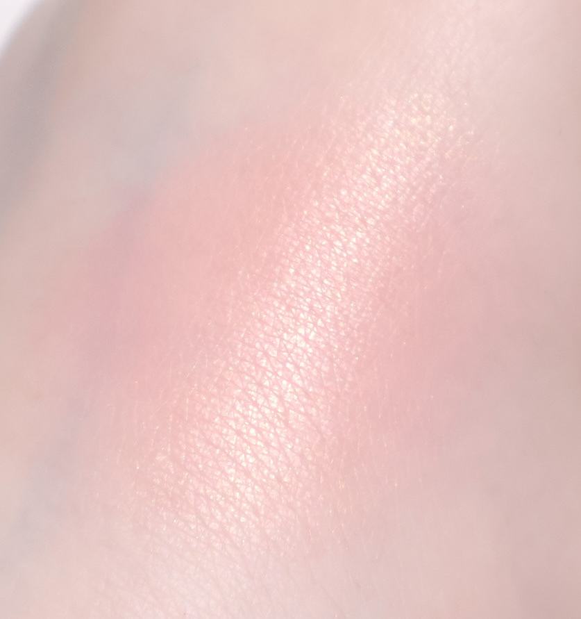 ネーミング フラッフィーパウダーブラッシュ 03(日本限定色)/NAMING./パウダーチークを使ったクチコミ（1枚目）