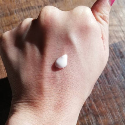 M on LIPS 「毛穴皮脂くずれに悩むまくるわたしの㊙コスメを紹介します…ありと..」(3枚目)