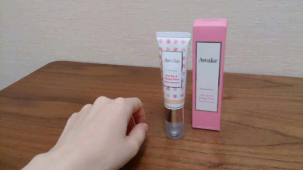 プットオンアハッピーフェイス ティンティド モイスチュアライザー/Awake/CCクリームを使ったクチコミ（1枚目）
