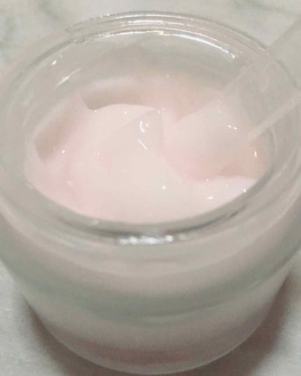 ローズウォーター スリーピングマスク/FEMMUE/フェイスクリームを使ったクチコミ(2枚目)