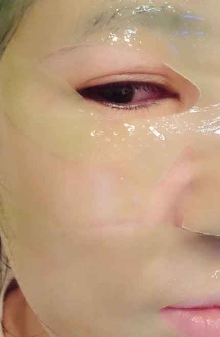 イエスパ ハイドロゲルマスク グリーンマスクタイプのクチコミ「
ハリや引き締めをだしてくれる
グリーンのマスク✨
エーデルワイスカルス培養エキス配合で
お.....」(3枚目)