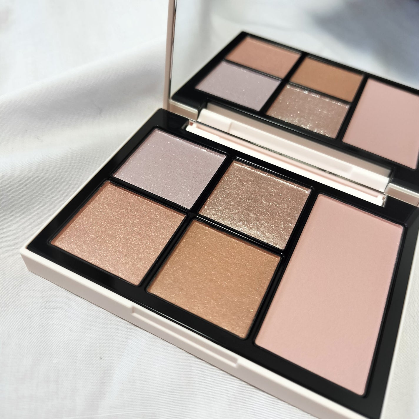 フェイス スタイリスト/SNIDEL BEAUTY/アイシャドウパレットを使ったクチコミ(1枚目)