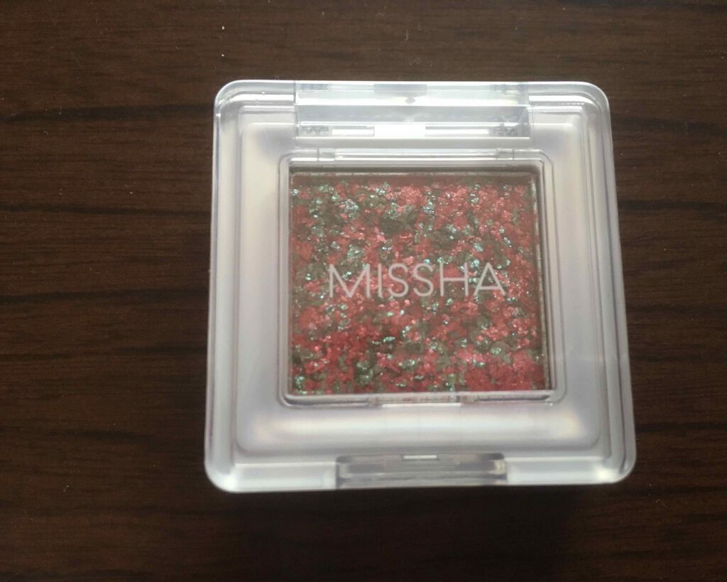 グリッタープリズム シャドウ/MISSHA/グリッターを使ったクチコミ（1枚目）