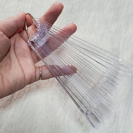 ボールチェーン付きネイルカラーチャート/キャンドゥ/ネイル用品を使ったクチコミ(2枚目)