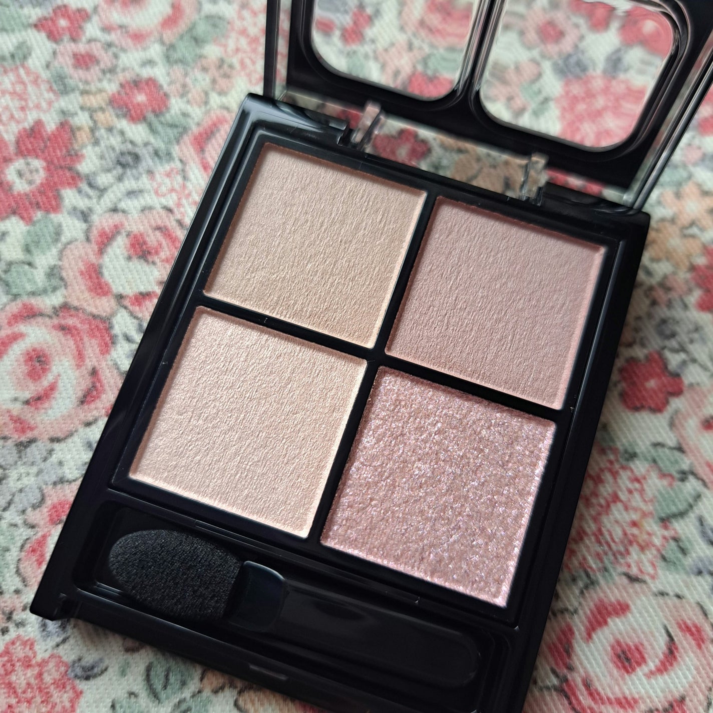 ケイト ポッピングシルエットシャドウ/KATE/アイシャドウパレットを使ったクチコミ(2枚目)