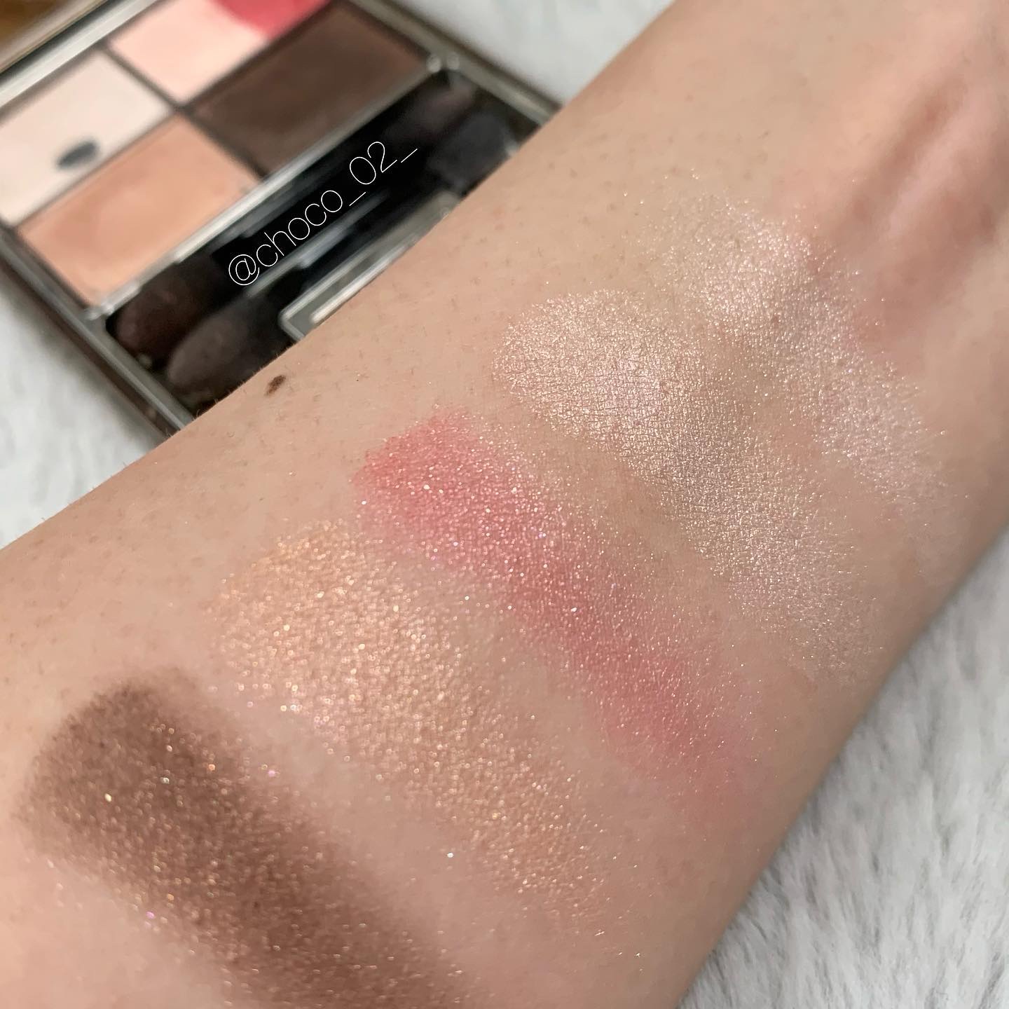 ヴィヴィッドクリアアイズ/LUNASOL/アイシャドウパレットを使ったクチコミ（1枚目）