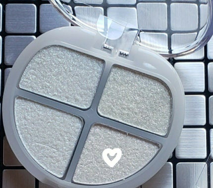 ソフトブラーリングアイパレット/wakemake/アイシャドウパレットを使ったクチコミ(4枚目)