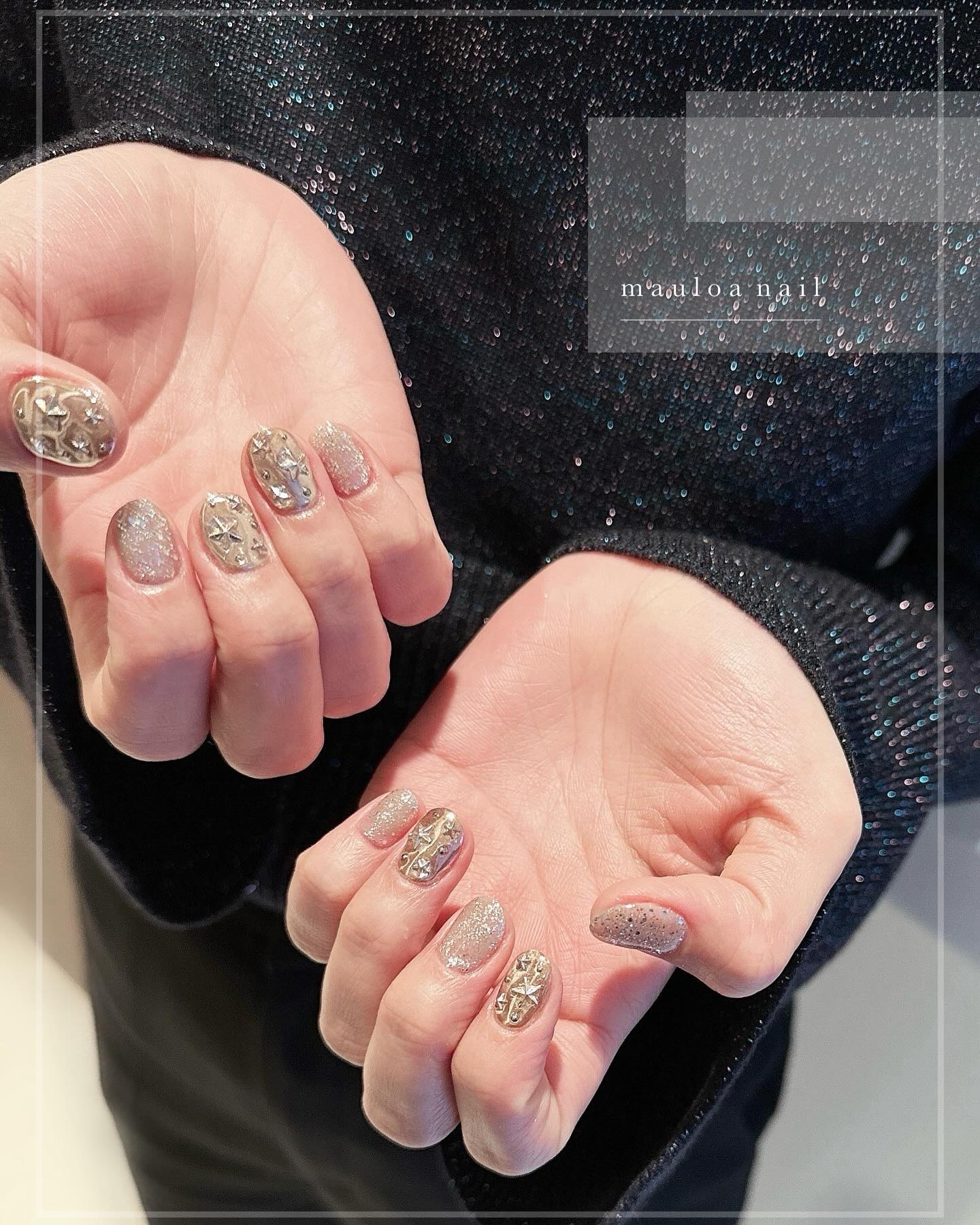 #フレンチネイル,#ネイル,#アートネイル,#パールネイル,#リングネイル,#フレンチネイル,#ブラックネイル,#ミラーフレンチネイル,#ミラーネイル,#手書きアートネイル,#ミラーアートネイル,#パーツネイル,#ジミーチュウネイル,#星ネイル,#秋ネイル,#天王寺ネイル,#スタッズネイルのネイルデザイン