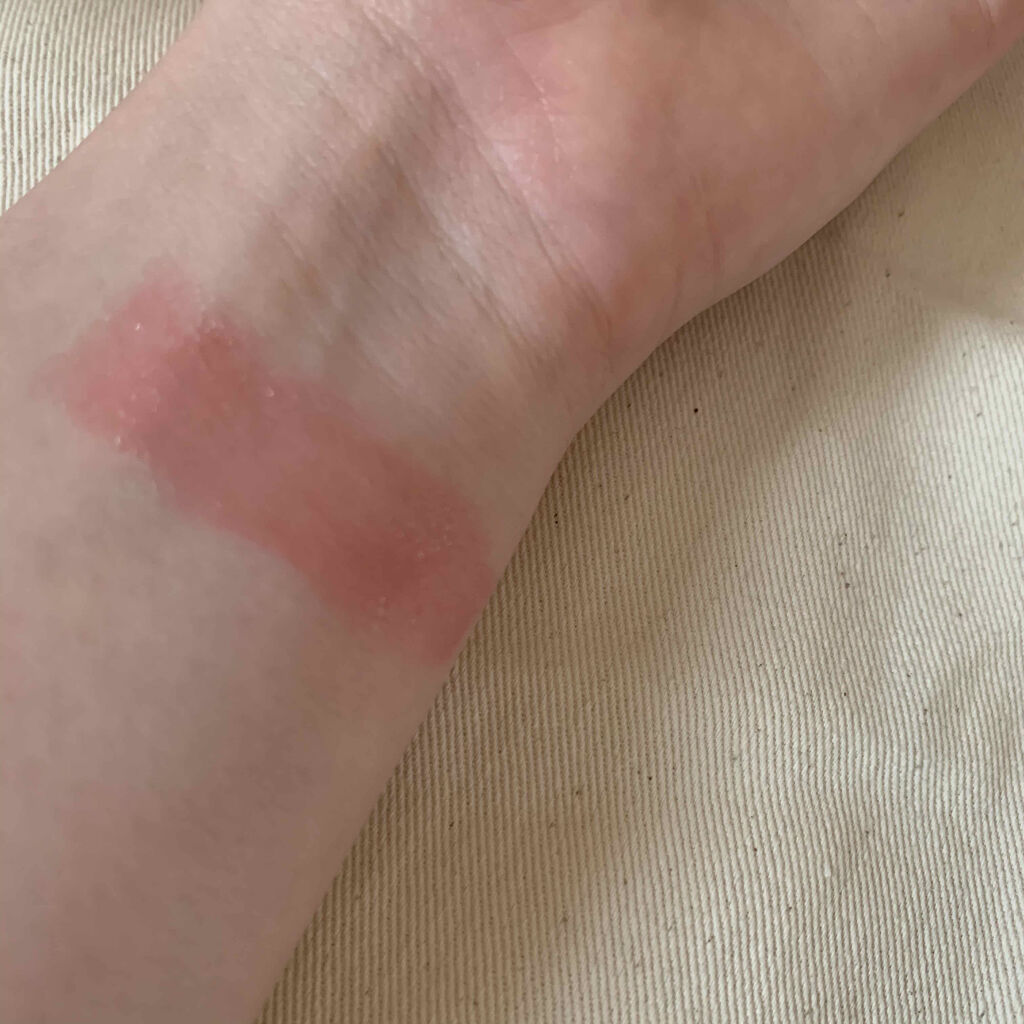 ラスティンググロスリップ/CEZANNE/口紅を使ったクチコミ（2枚目）