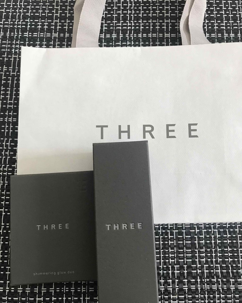 THREE シマリング グロー デュオ/THREE/クリームハイライトを使ったクチコミ(1枚目)