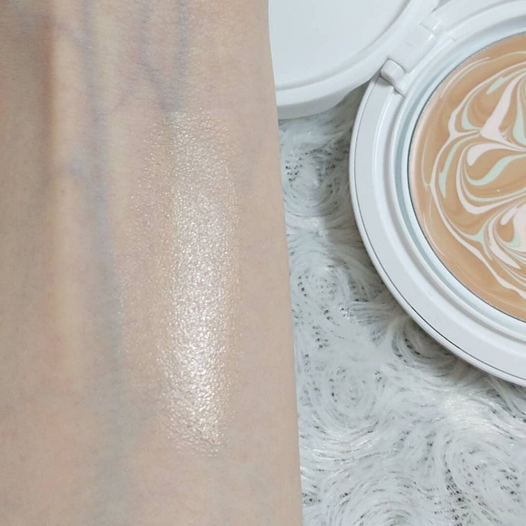 シカムーンライトパクト/4YE/クッションファンデーションを使ったクチコミ(5枚目)