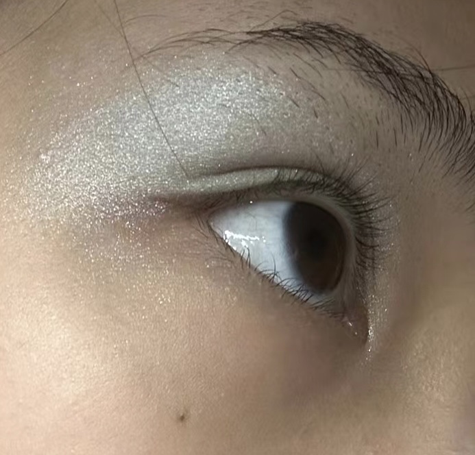 セルヴォーク ヴォランタリー アイズ 20 ペールグリーン/Celvoke/単色アイシャドウを使ったクチコミ（3枚目）