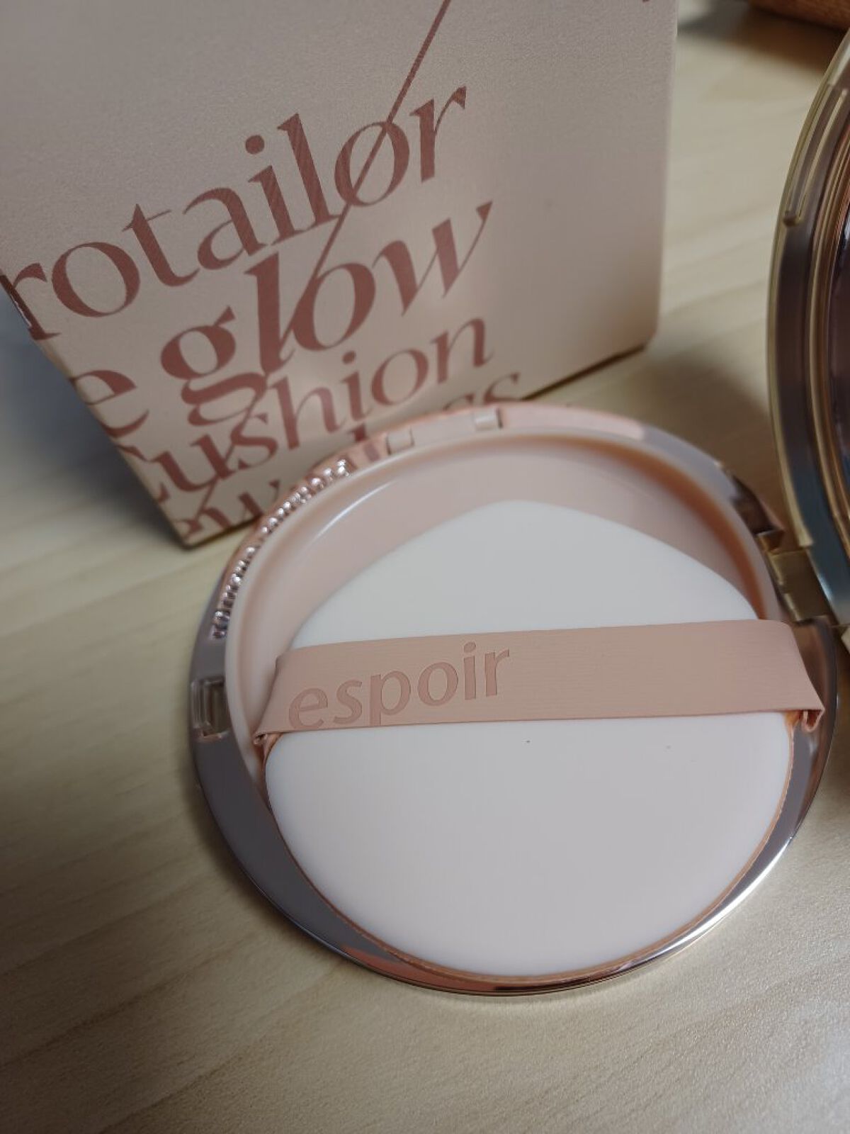 プロテーラービーグロウクッション ニュークラス/espoir/クッションファンデーションを使ったクチコミ（2枚目）