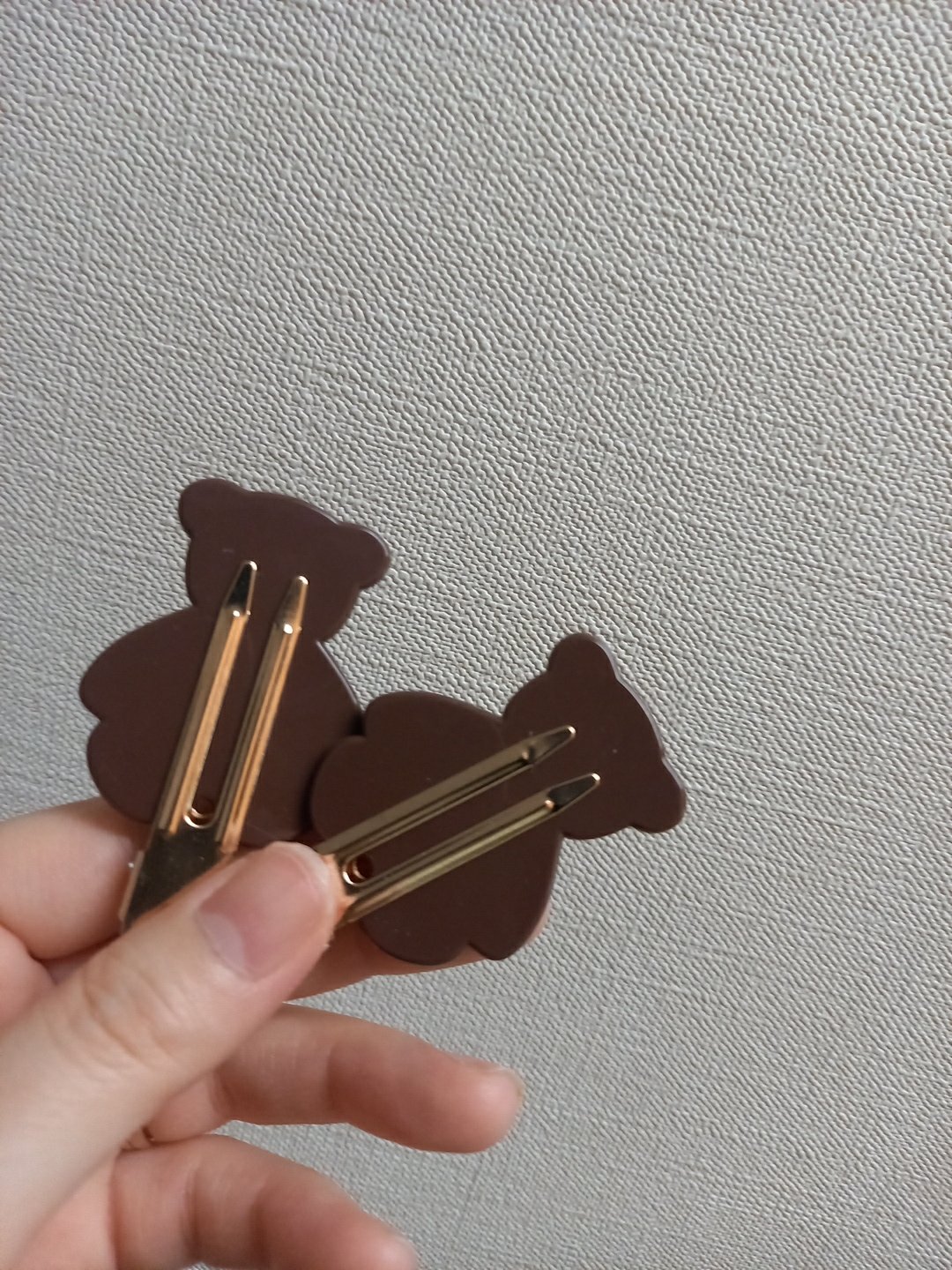 DAISO 前髪クリップのクチコミ「　　　　　　　　DAISO　前髪クリップ

みなさん、こんにちは☺️
今回は、DAISO　前髪.....」（2枚目）