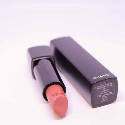ルージュ アリュール ヴェルヴェット エクストレム/CHANEL/口紅を使ったクチコミ(1枚目)