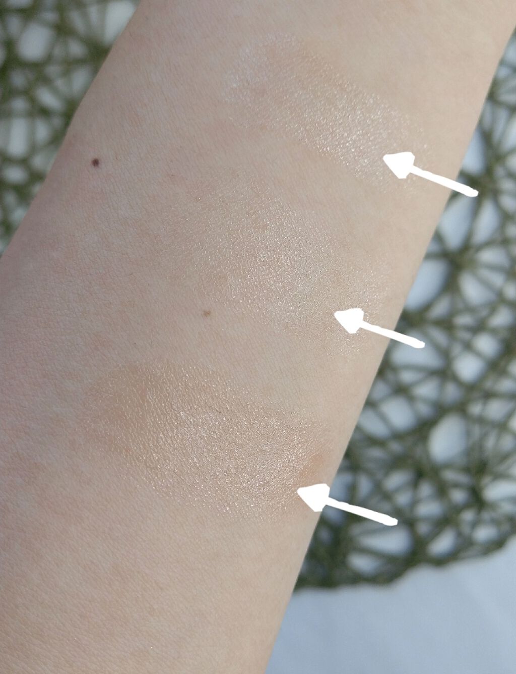 トゥルーディメンションラディアンスバーム/hince/スティックハイライトを使ったクチコミ（2枚目）