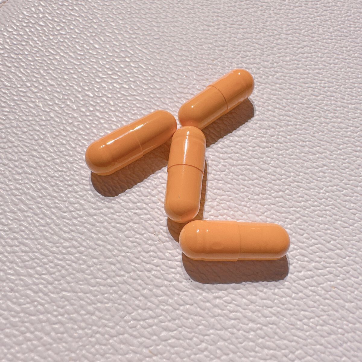 ヘリオケア/Heliocare/美容サプリメントを使ったクチコミ（2枚目）