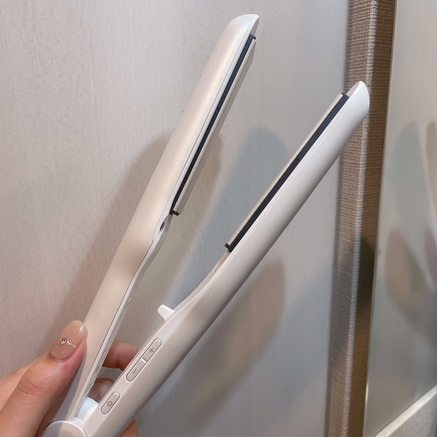 アドバンス フレックス スムーズアイロン(MHS-3057)/mod's hair/ストレートアイロンを使ったクチコミ(2枚目)