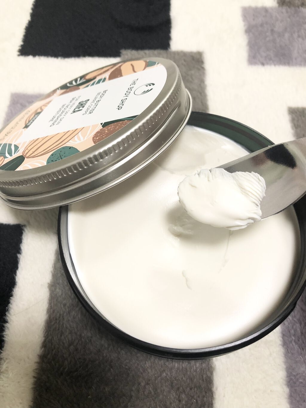 ボディバター シア/THE BODY SHOP/ボディクリームを使ったクチコミ（2枚目）