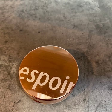 espoir
espoir Pro Tailor be glow cushion

こちらもメガ割で購入しました💡

クッションファンデは
楽ちんだから好き🥺

程よいカバー力で
厚塗り感出ないしなかな