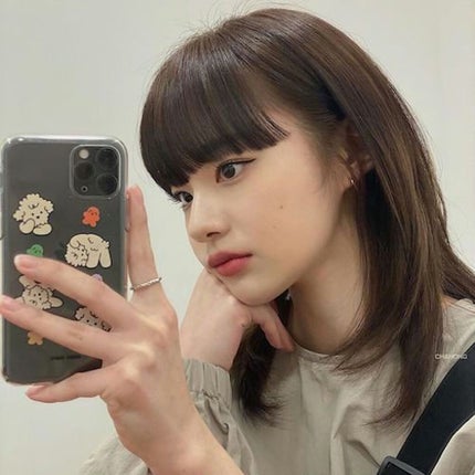 haru on LIPS 「こんにちは!最近起きて布団から出るまで10分かかるすみれです🥪..」(5枚目)