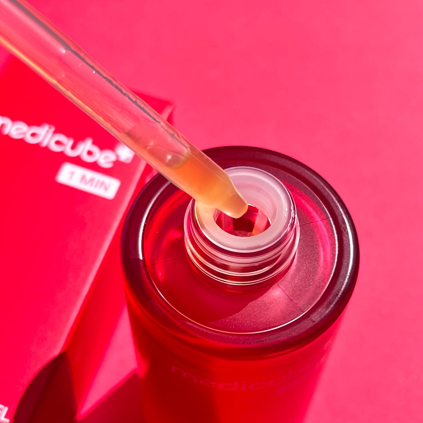 レッドアクネピーリングセラム/MEDICUBE/美容液を使ったクチコミ(2枚目)