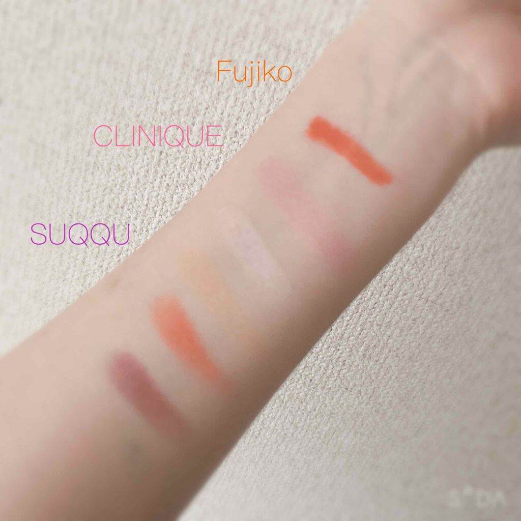 ミニエアリーディップパウダー/Fujiko/単色アイシャドウを使ったクチコミ（2枚目）