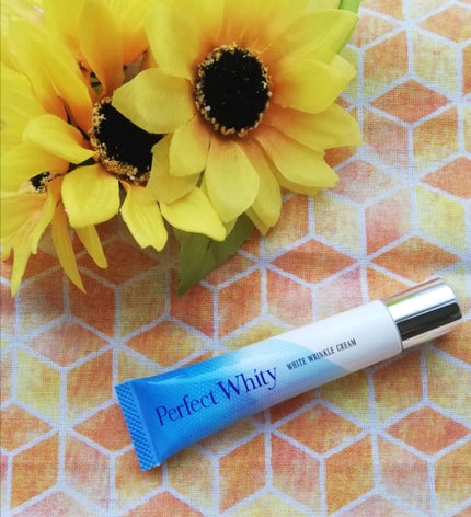 Perfect Whity WHITE WRINKLE CREAM/R&/フェイスクリームを使ったクチコミ(1枚目)