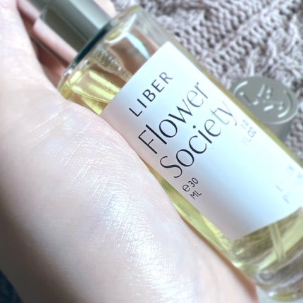 パフューム 30ml Flower Society /LIBER/香水(レディース)を使ったクチコミ(3枚目)