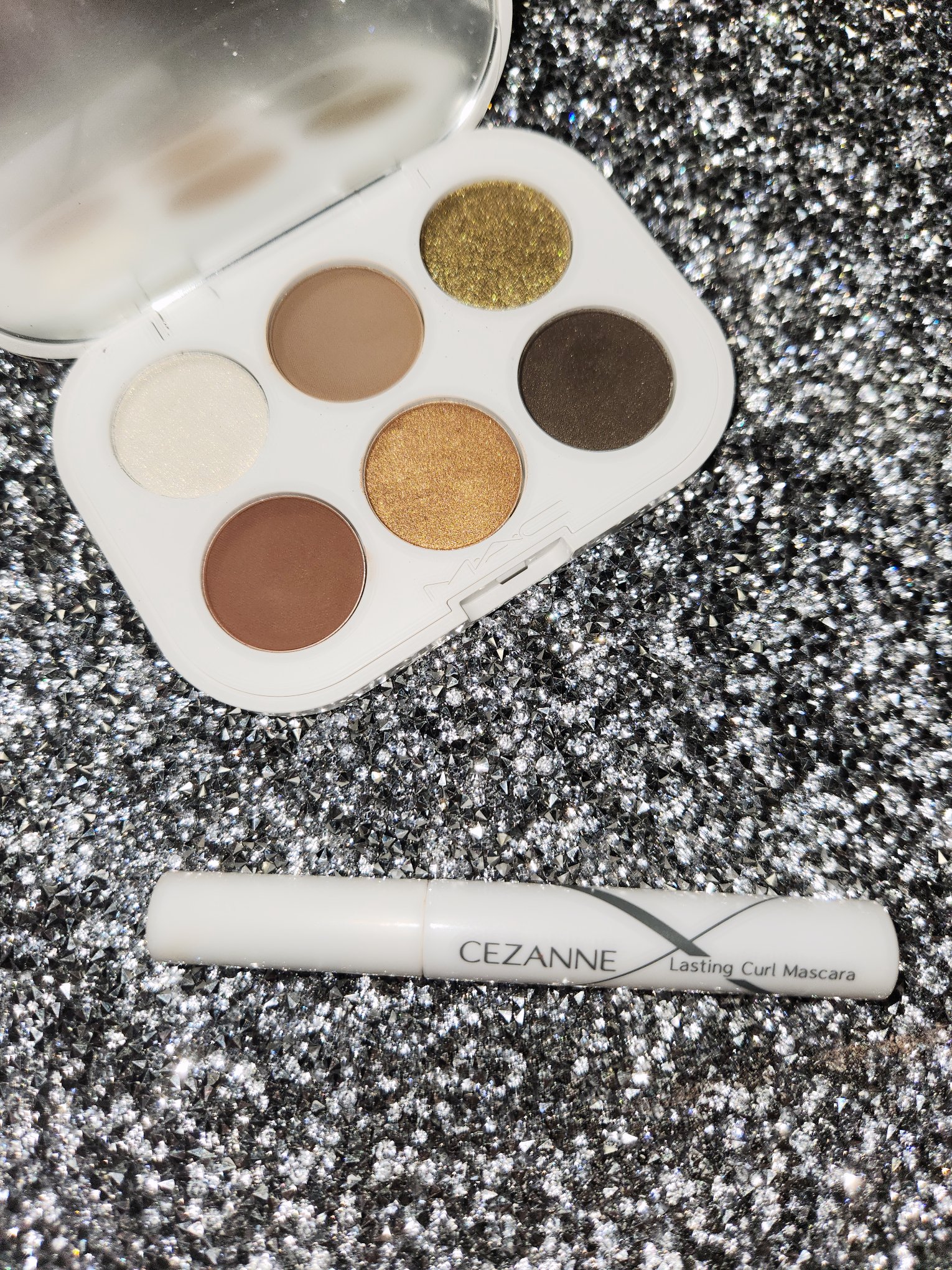 スコール ゴールズ アイシャドウ パレット × 6/M・A・C/アイシャドウパレットを使ったクチコミ（1枚目）