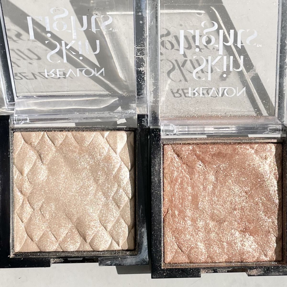 スキンライト プリズマティック ハイライター 202 トワイライト グリーム/REVLON/プレストパウダーを使ったクチコミ（2枚目）