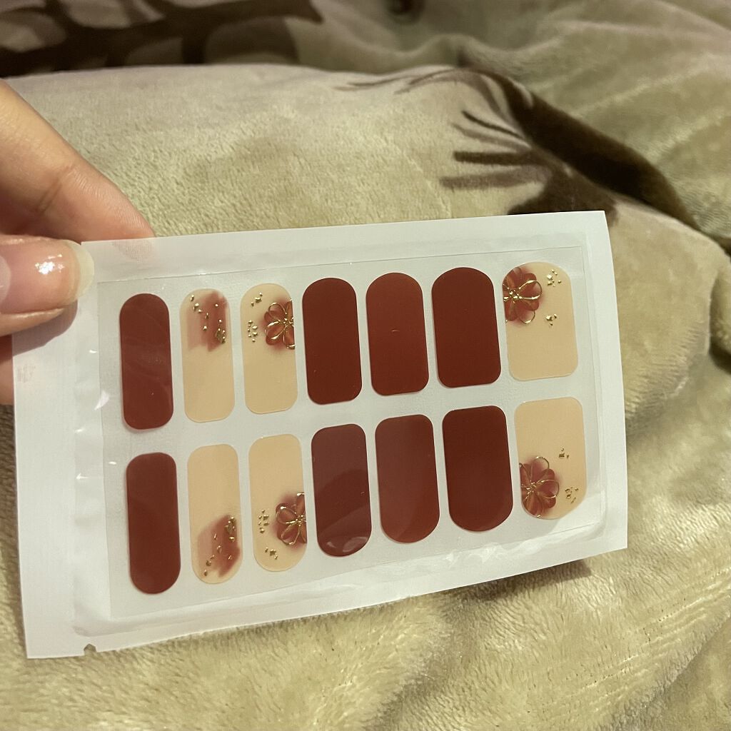 ネイルシール/Qoo10/ネイルシールを使ったクチコミ（1枚目）