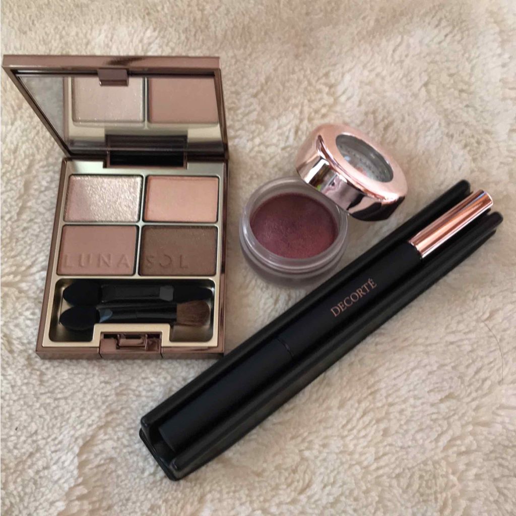 スキンモデリングアイズ/LUNASOL/アイシャドウパレットを使ったクチコミ（1枚目）