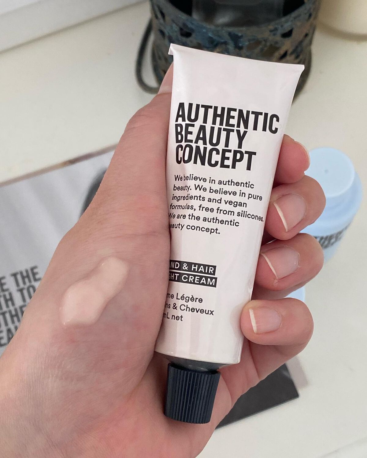 ハンド&ヘア ライトセラム/AUTHENTIC BEAUTY CONCEPT/ハンドクリームを使ったクチコミ(1枚目)