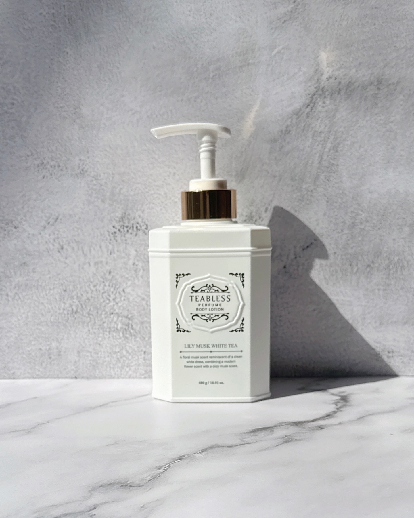 パフュームボディローション リリィムスクホワイトティー/TEABLESS/ボディローションを使ったクチコミ（2枚目）