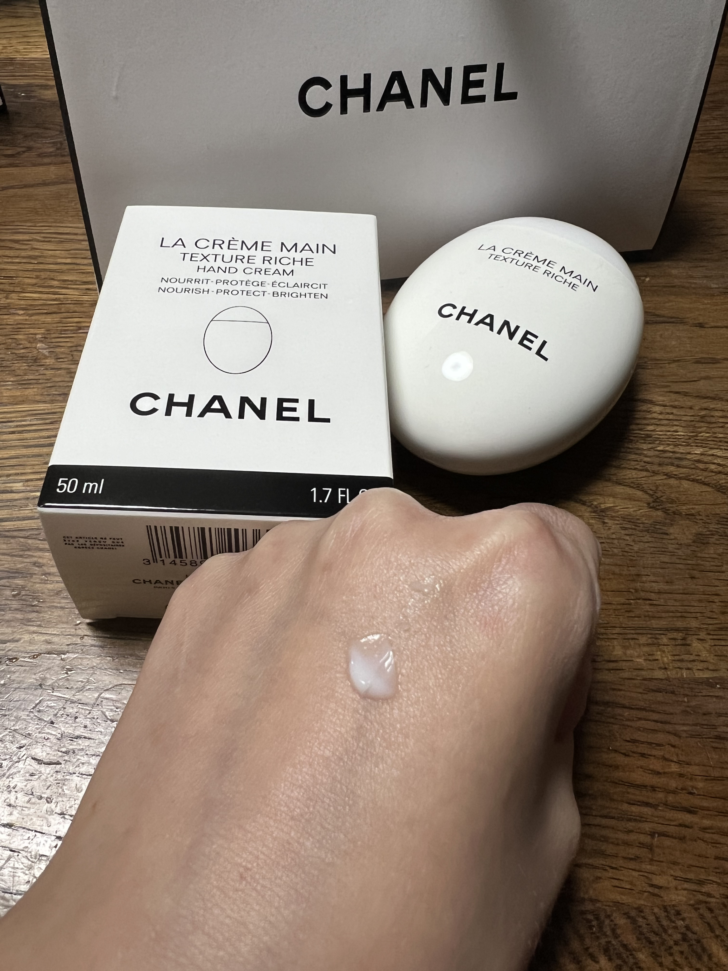 ラ クレーム マン リッシュ/CHANEL/ハンドクリームを使ったクチコミ（1枚目）