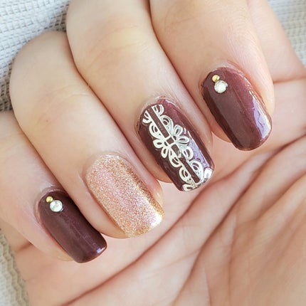 土木系おねいさん on LIPS 「今日のネイル💅深い色をベースにしてシルバーのレースを飾ってみた..」(5枚目)