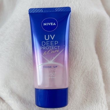 ニベアUVディープ プロテクト＆ケア トーンアップ エッセンス🧸


★SPF50+
★PA++++



日焼けによるシミ・そばかすを防いでくれて、さらにメイクアップ効果も⭕️

日焼け止め独特の匂い